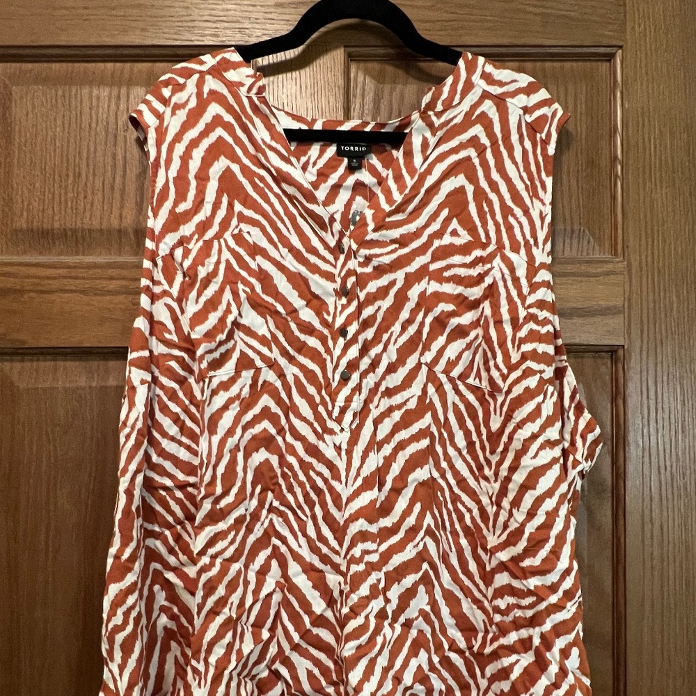 Animal Print Sleeveless Top
